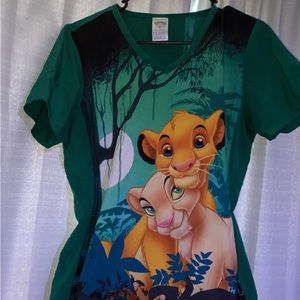 Women’s scrub top.